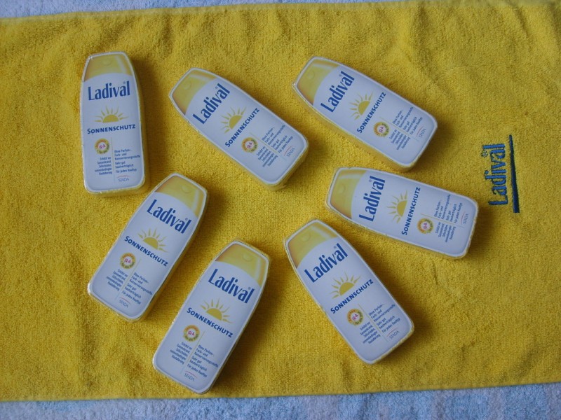 Prosop comprimat de unică folosință personalizat în formă specială