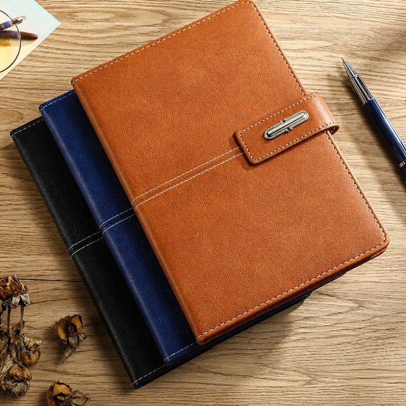 Caiet de jurnal cu sigla personalizata cu catarama metalica din piele PU